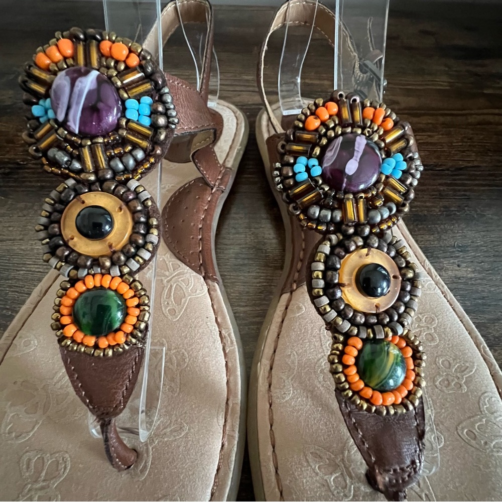 BOC Brown Leather Beaded and Jeweled‎ Thong Toe Sandals Women's 8 - Picture 2 of 12